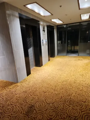 M Stay Hotel - Clark Photos